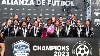 Ford Copita Alianza shines bright in Dallas (Alianza de Futbol). Photo by Alianza de Futbol